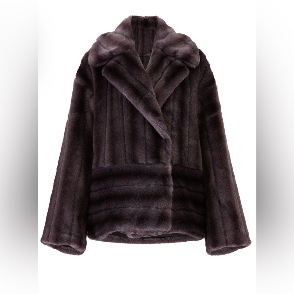 Plush Dark Grey Teddy Jacket with Oversized Lapel